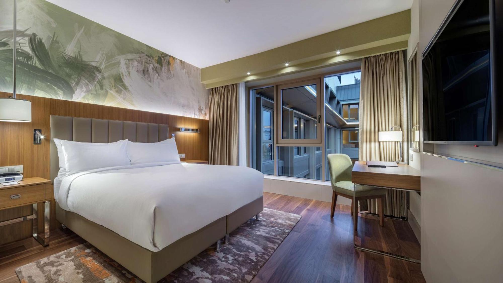 Doubletree By Hilton Skopje Hotel Bagian luar foto